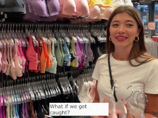 Минет в примерочной / слишком много спермы в её ротике