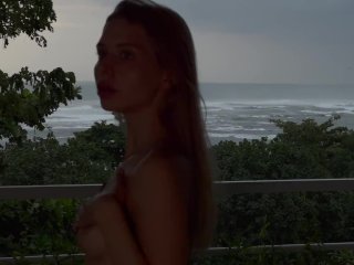 Мне отсосала серферша после каталки