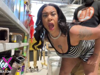 ОМГ ОН НАС УВИДЕЛ