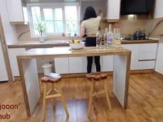 سکس ایرانی با ما.در ناتنی حشریم تو آشپزخونه وقتی حاجی خونه نبود (داستانی مکالمه فارسی)