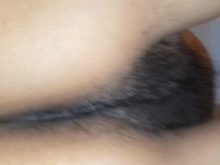 Le Duele Por El Culo, Худая пробует анальный секс, но не выдерживает