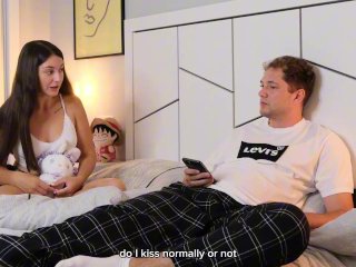 Сводный брат трахал девственную сводную сестру и кончил ей внутрь узкой киски общая кровать