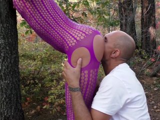 Русская извращённая модель соблазнила фотографа в лесу