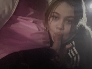 Рискованный минет в публике