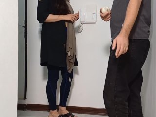 Сосед трахает меня, какой кайф