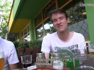 CZECH HUNTER 366 - Тройничок сырой секс с лучшими друзьями