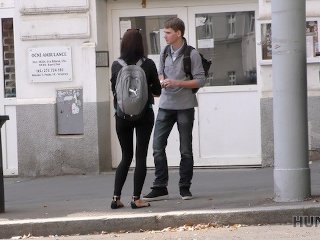 HUNT4K. Denisse не нравится скучный парень но хочет трахаться со странником