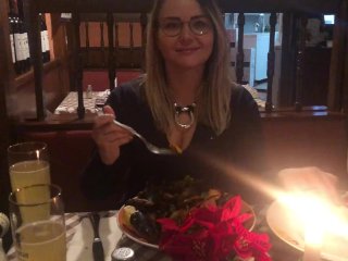 После первого свидания её дырочка растягивается