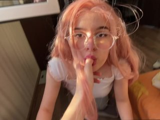 Милая девушка-подросток сосёт хуй - Лучший минет