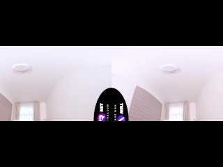 TmwVRnet - Lady Dee - Чатиться или сосать?