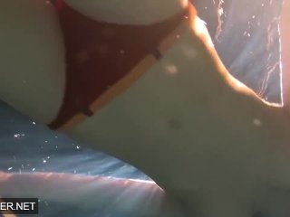 Super hot сводная сестра Anna Siskina with big tits in the swimming pool