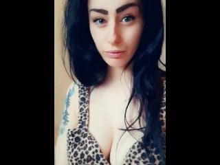 Крупным планом с Моими Большими Титьками