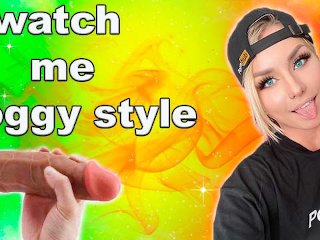 Я трахаюсь жестко раком и я кончаю с большим членом в моей киске [4K]