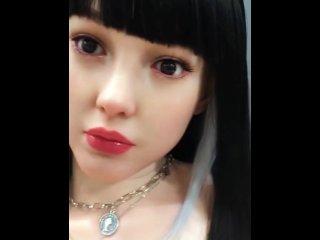 Голая Tiktok фабрика секс кукол, гости снимают видео европейских секс кукол